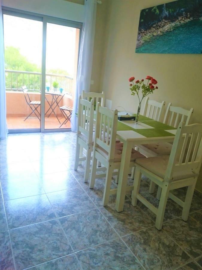 Bright Spacious Apartment, 2 Min Walk From Beach Candelaria Kültér fotó