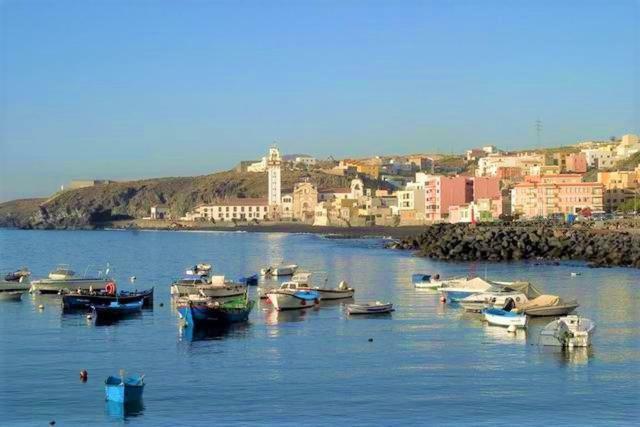 Bright Spacious Apartment, 2 Min Walk From Beach Candelaria Kültér fotó